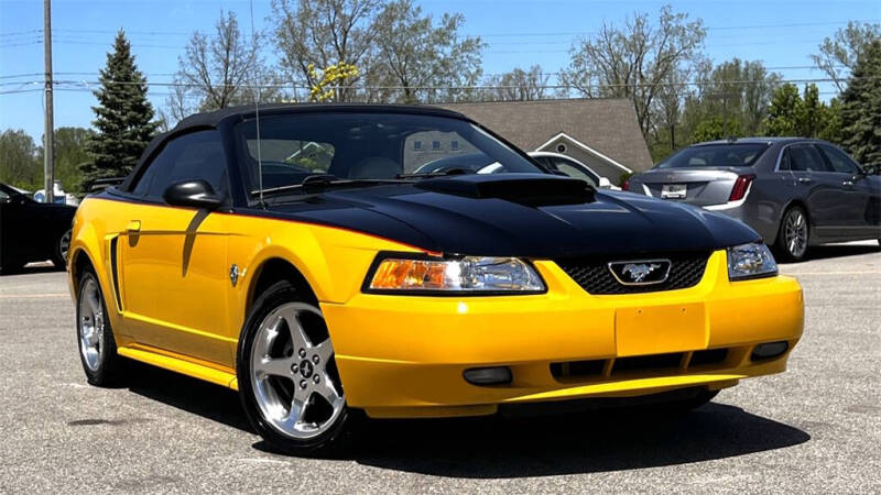 2004 Ford Mustang GT Deluxe