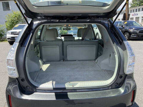 2012 Toyota Prius v Two