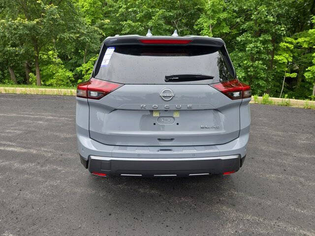 2025 Nissan Rogue SL