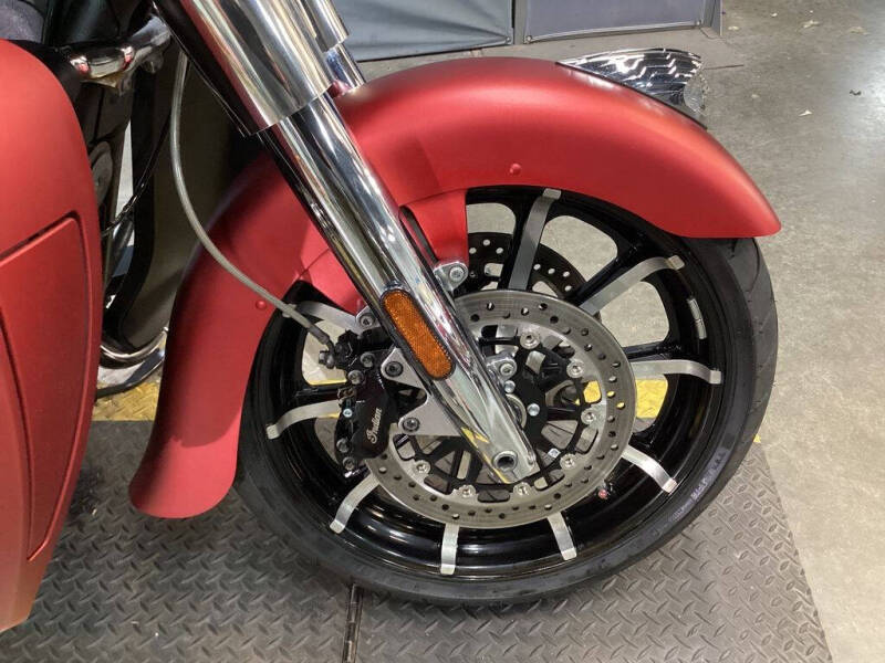 2020 Indian Roadmaster Dark Horse