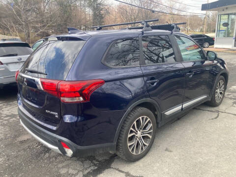 2017 Mitsubishi Outlander SE