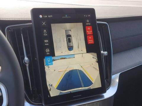 2025 Volvo XC90 B6 Ultra Bright Theme 7P