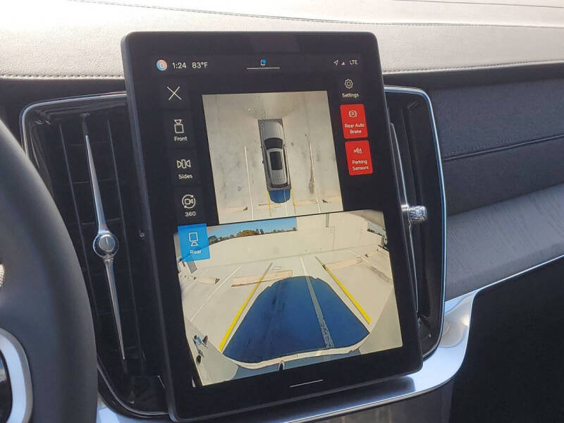 2025 Volvo XC90 B6 Ultra Bright Theme 7P