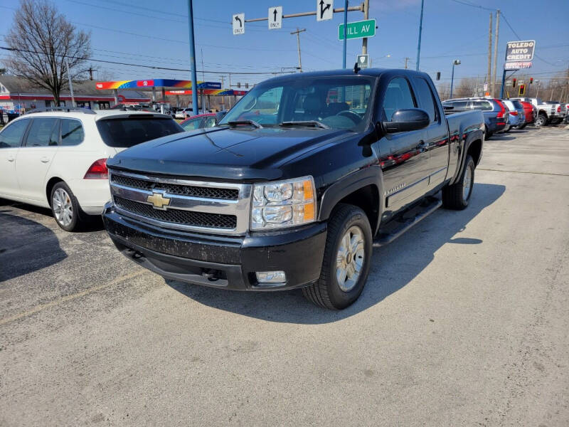 2008 Chevrolet Silverado 1500 for sale at Royal Motors - 33 S. Byrne Rd Lot in Toledo OH