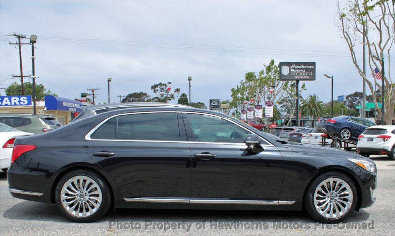 2018 Genesis G90