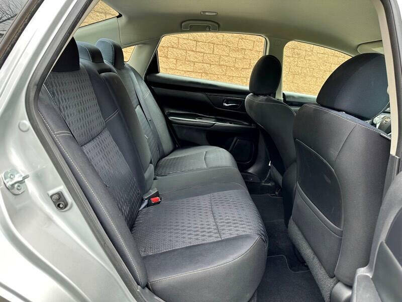 2016 Nissan Altima 2.5 SR