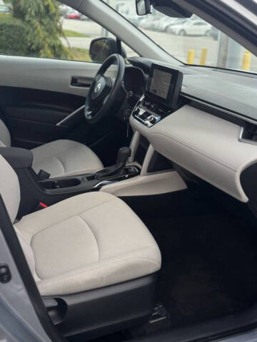 2023 Toyota Corolla Cross LE