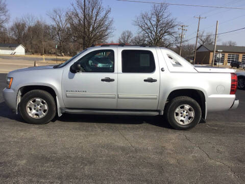 2013 Chevrolet Avalanche for sale at M & K Auto Sales in Granite City IL