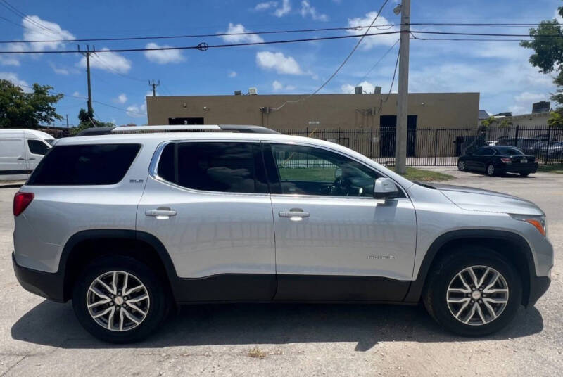 2019 GMC Acadia SLE-2
