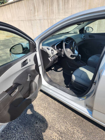 2020 Chevrolet Sonic LS