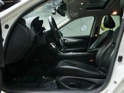 2021 Infiniti Q50 Luxe