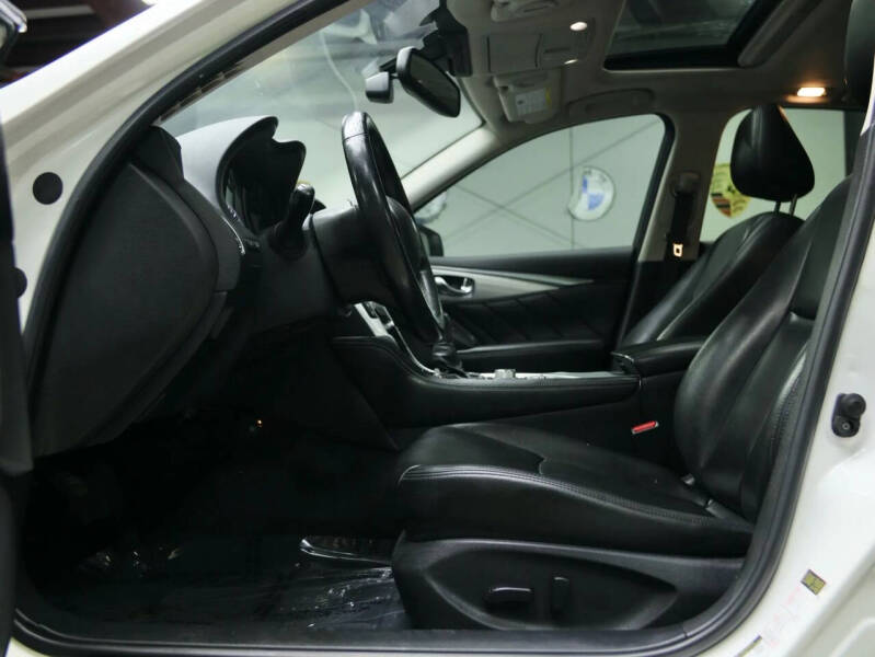 2021 Infiniti Q50 Luxe