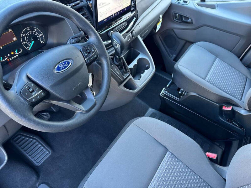 2025 Ford Transit 350 XLT