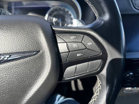 2021 Chrysler 300 S V6