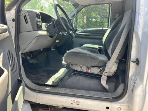 2004 Ford F-750 Super Duty