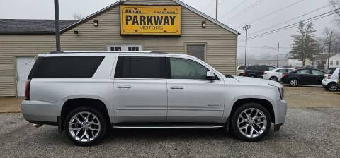 2016 GMC Yukon XL for sale at Parkway Motors in Springfield IL