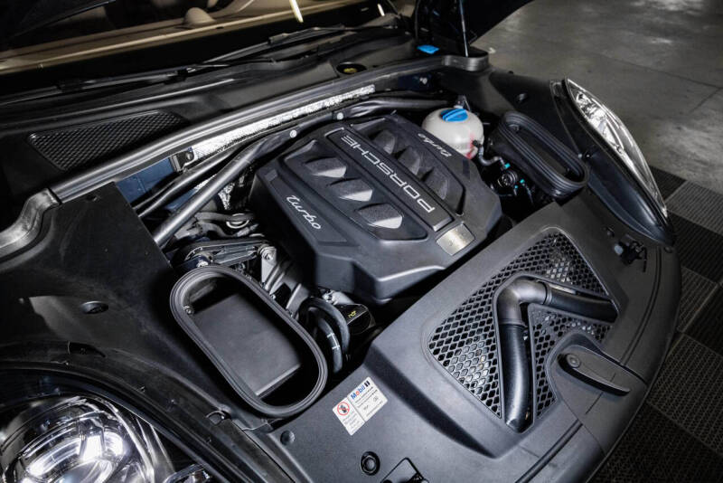 2015 Porsche Macan S