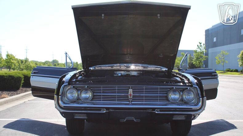 1962 Oldsmobile Starfire