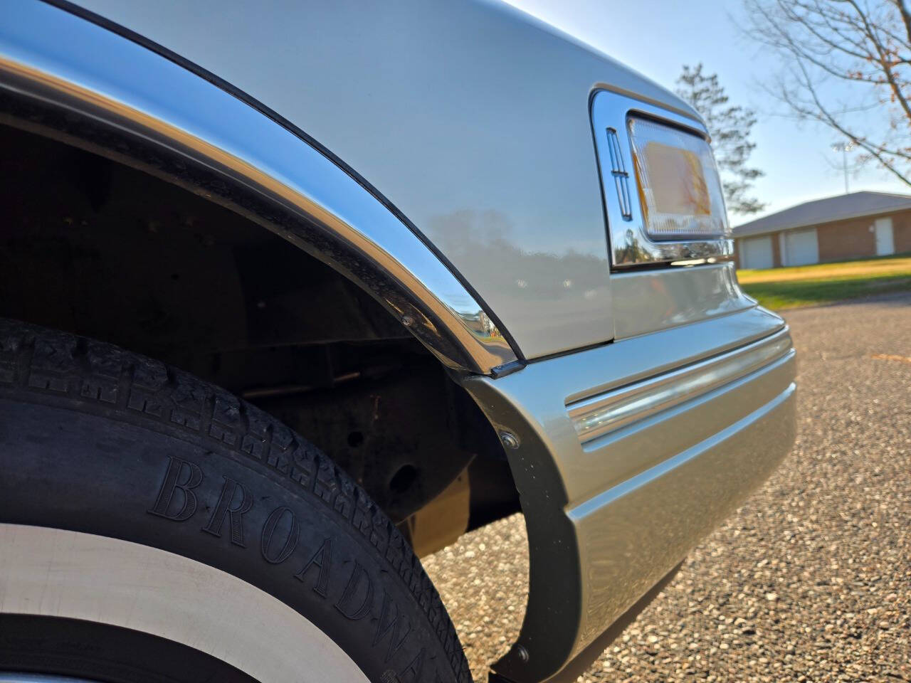 1997 Lincoln Town Car 49
