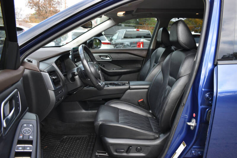 2021 Nissan Rogue Platinum