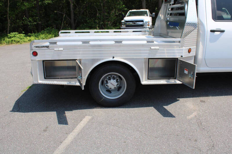 2025 GMC Sierra 3500HD CC Pro