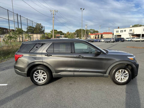 2020 Ford Explorer