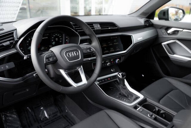 2025 Audi Q3 quattro S line Premium 45 TFSI