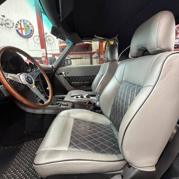 1976 Mercedes-Benz 450-Class