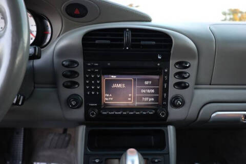 2004 Porsche 911 Carrera 4S