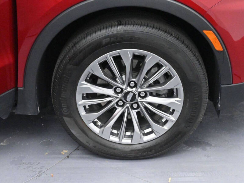 2025 Cadillac XT4 Premium Luxury