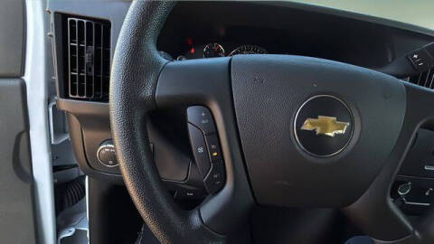 2025 Chevrolet Express LT 3500