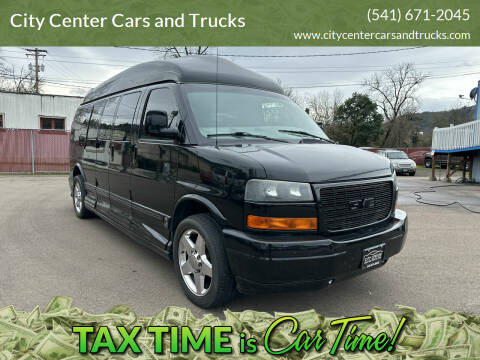 2006 GMC Savana for sale at City Center Cars and Trucks in Roseburg OR