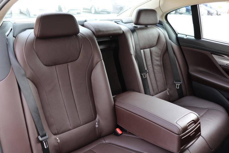 2016 BMW 7 Series 740i