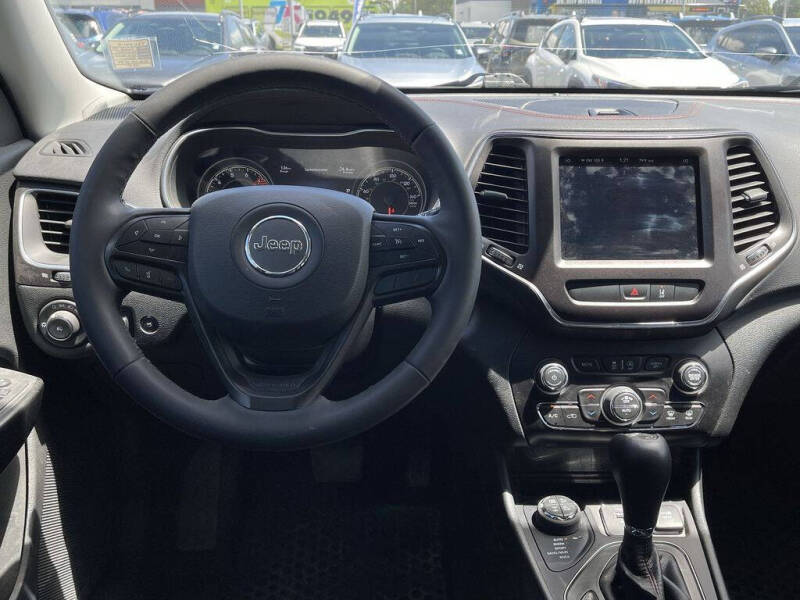 2022 Jeep Cherokee Trailhawk