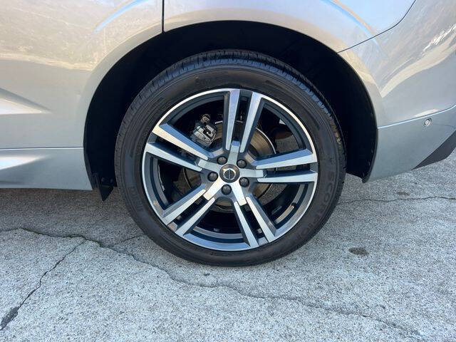 2018 Volvo XC60 T5 Momentum