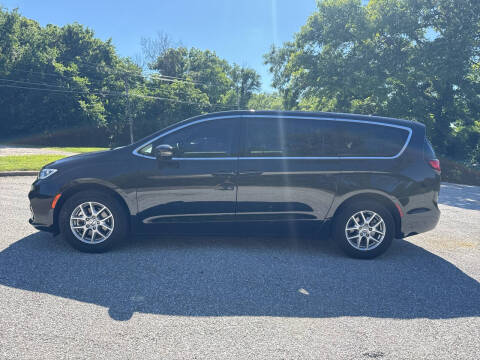 2024 Chrysler Pacifica Touring L