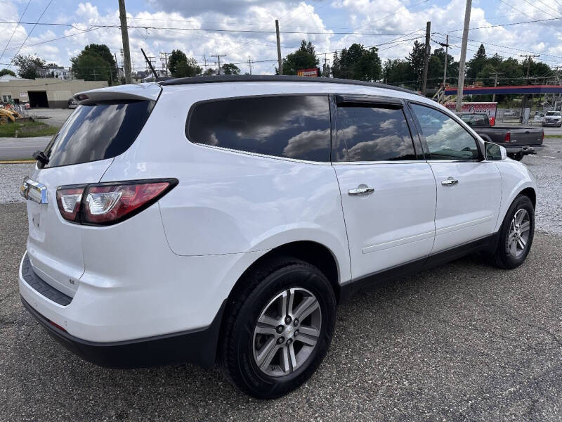 2017 Chevrolet Traverse LT