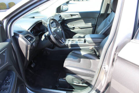2022 Ford Edge Titanium