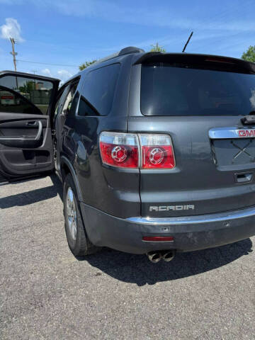 2011 GMC Acadia SLE