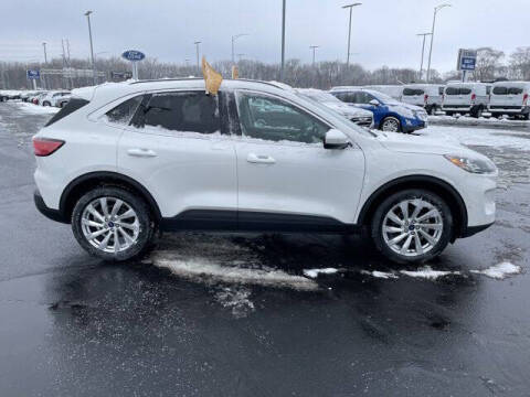 2022 Ford Escape Titanium