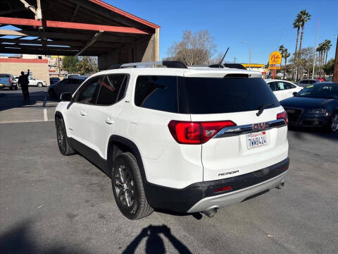 2017 GMC Acadia SLT-1