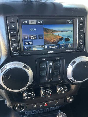 2012 Jeep Wrangler Unlimited Sahara