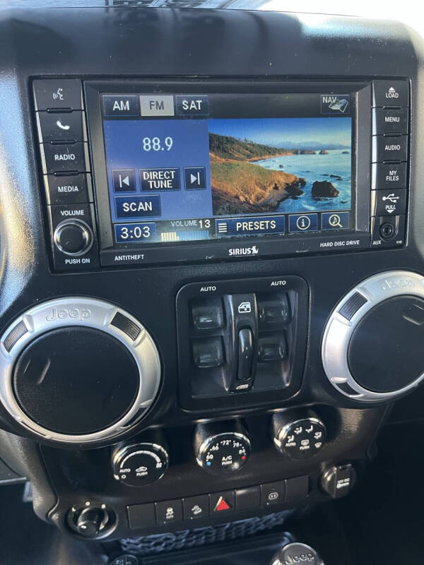 2012 Jeep Wrangler Unlimited Sahara