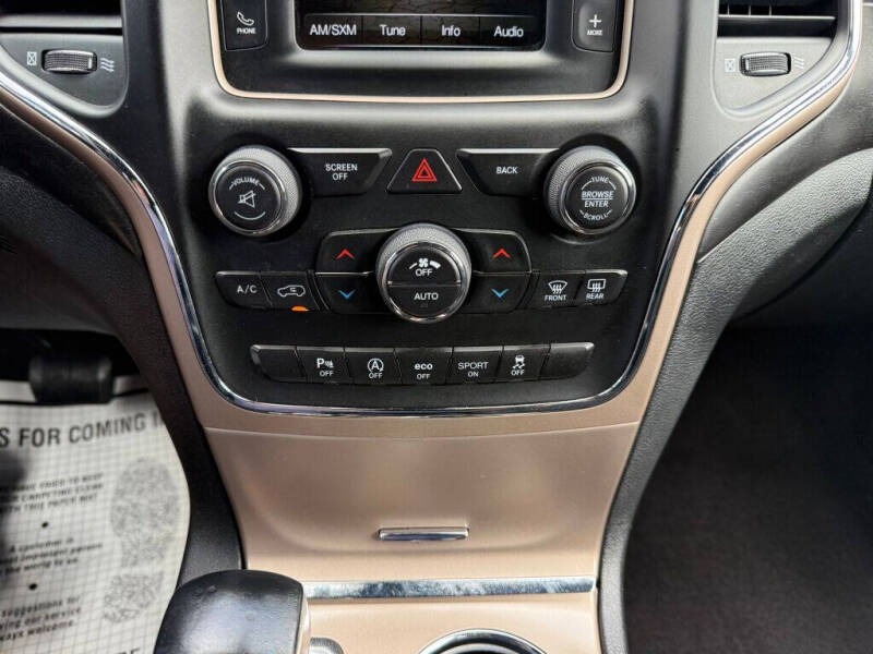 2017 Jeep Grand Cherokee Laredo