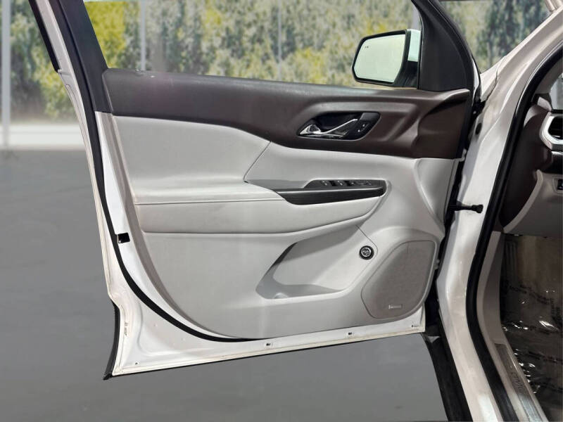 2017 GMC Acadia SLT-1