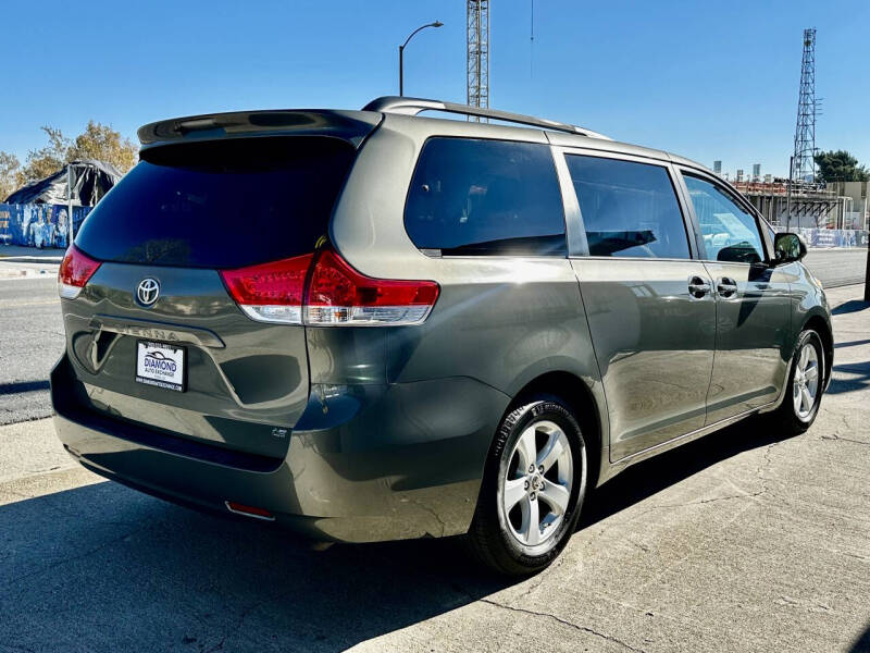 2012 Toyota Sienna