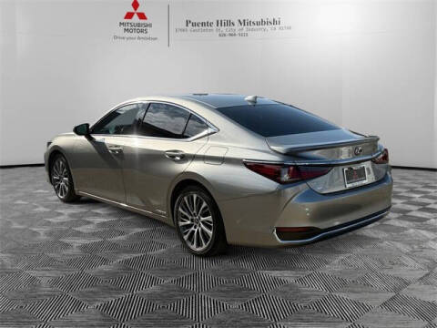 2021 Lexus ES 300h