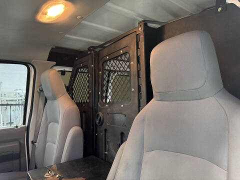 2011 Ford E-Series E-250