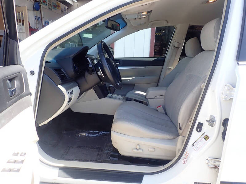 2013 Subaru Outback 2.5i Premium