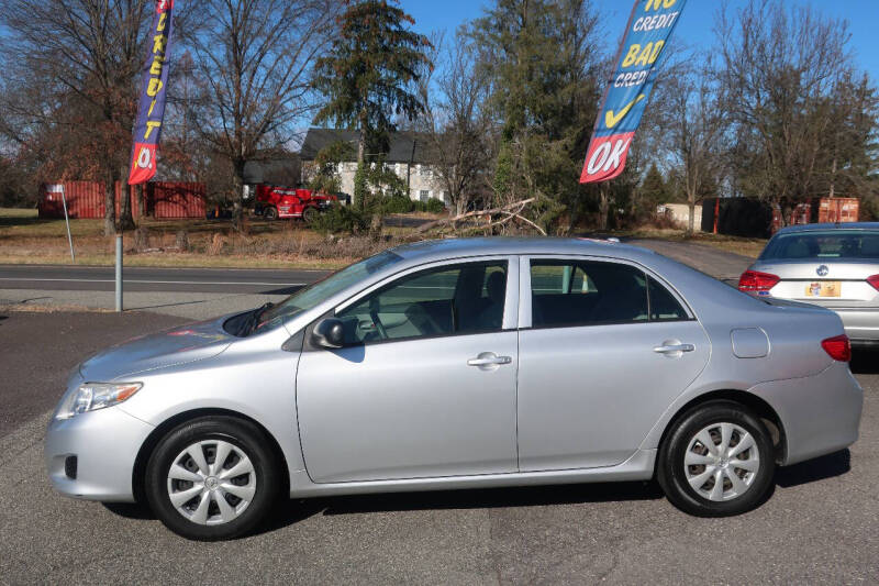 2010 Toyota Corolla Base's photo